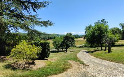 Propriété agricole en campagne